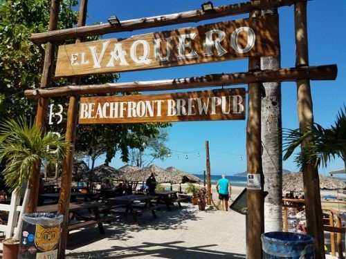 El Vaquero Beach Club