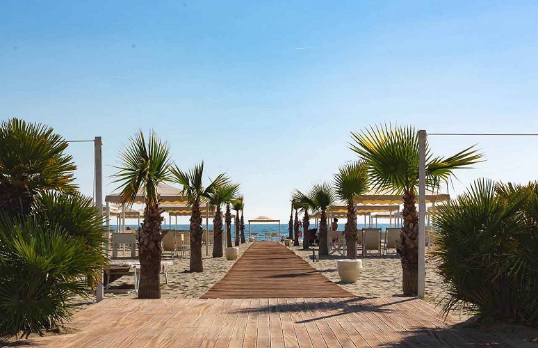 best beach clubs in forte dei marmi