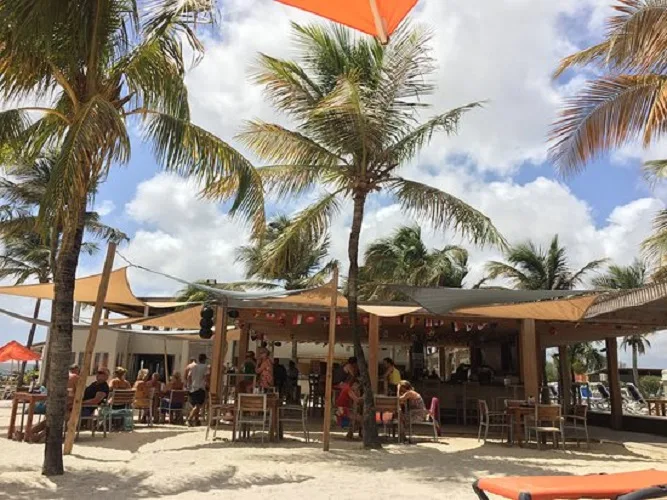 beach clubs Bonaire