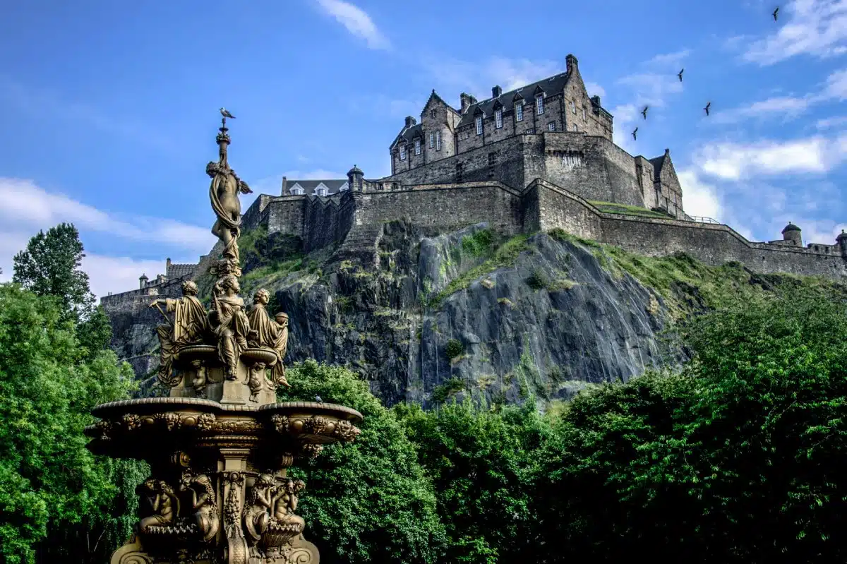 architecture, building, castle, city, edinburgh castle, edinburgh castle scotland, edinburgh fringe, edinburgh street, festival, fountain, fringe, fringe festival, garden, hill, kingdom, landmark, lovely, outdoor, park, scotland, scotland landmark, sightseeing, summer, tree, united