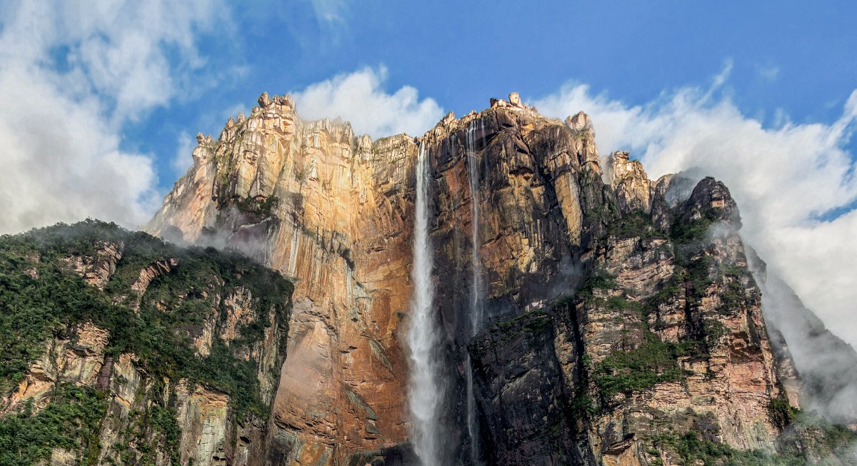 The 20 Breathtaking Natural Wonders Every American Must See Abroad