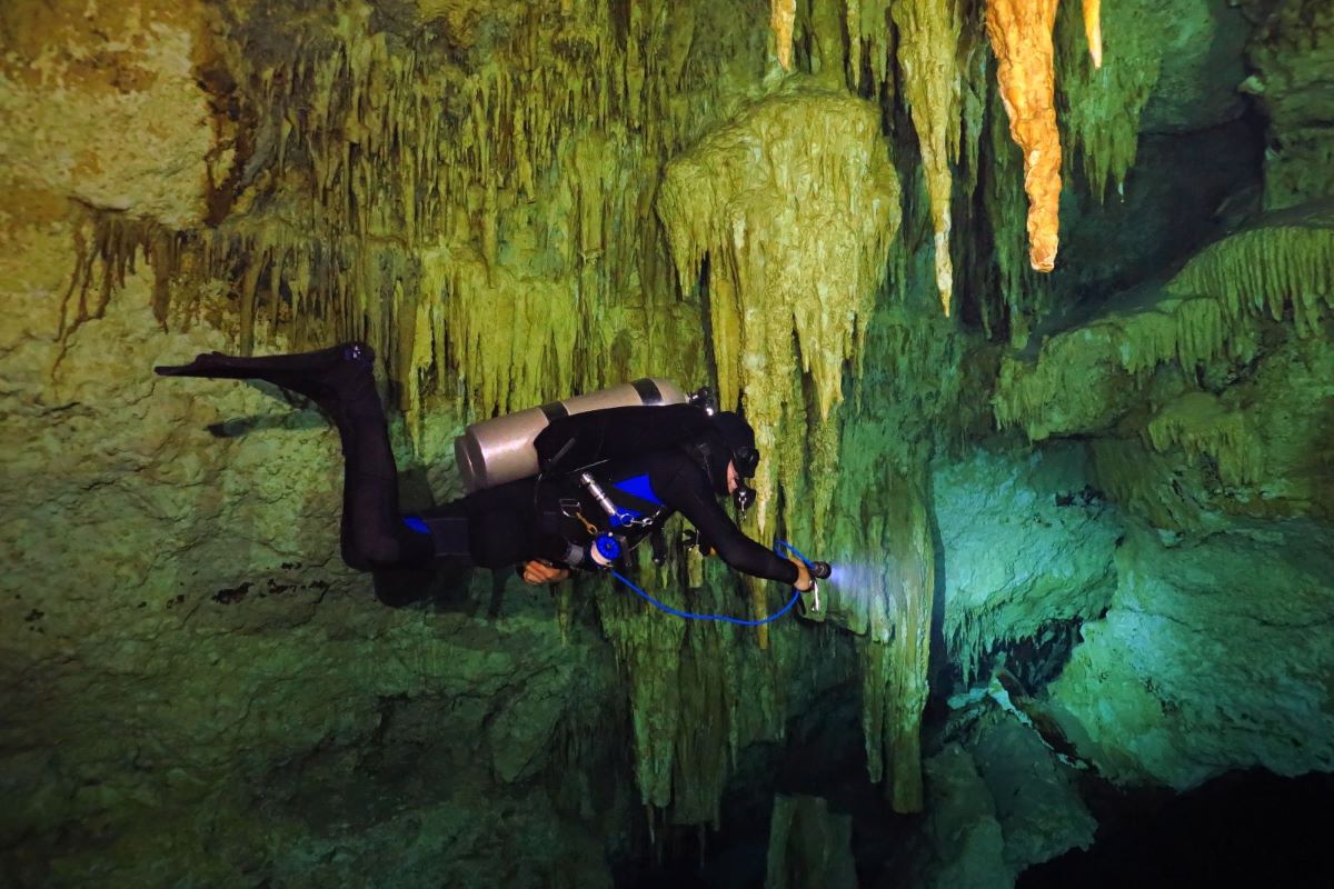 Deepest Underwater Caves – Thrill or Chill?