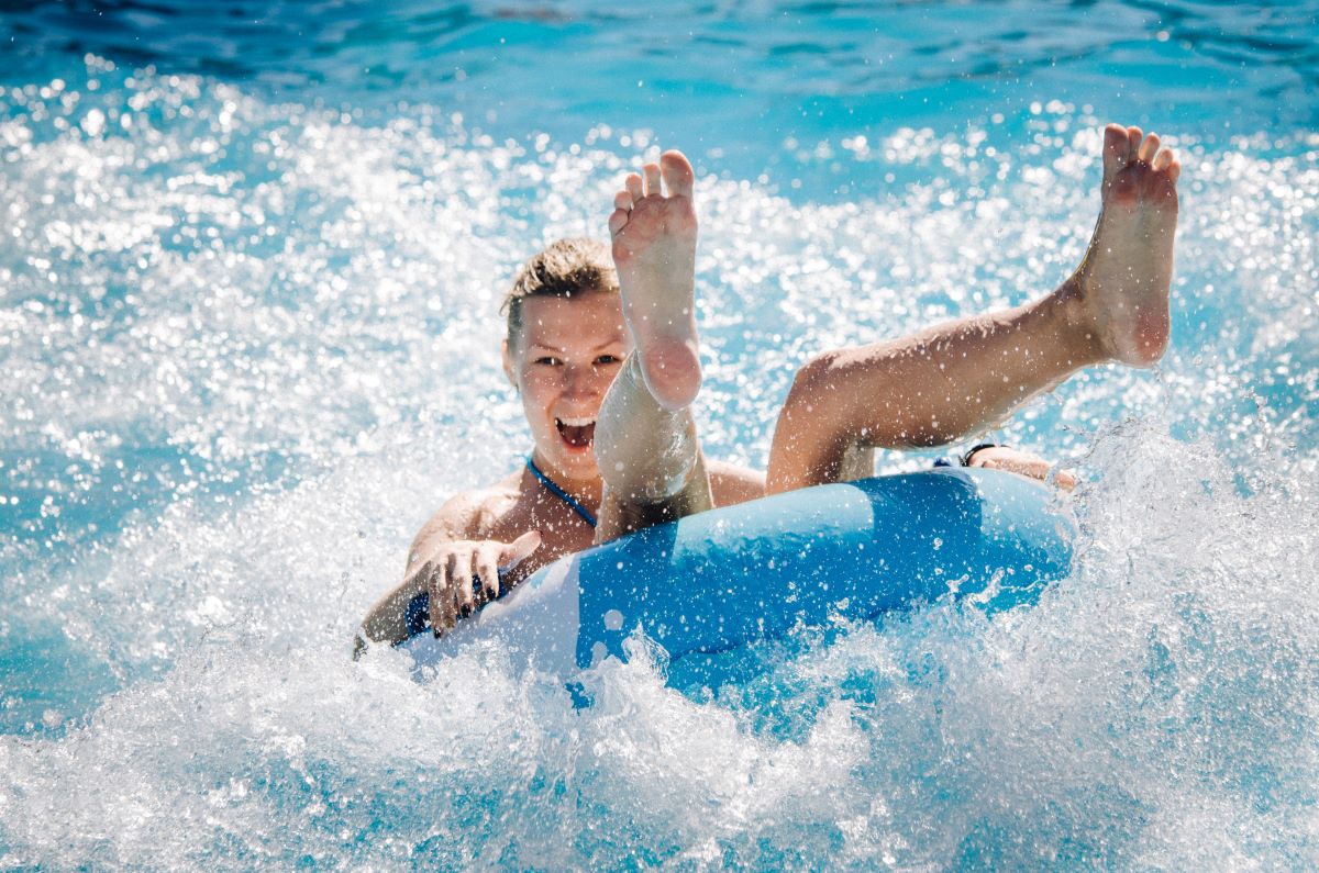 Beat the Heat: Top 7 Water Parks in the USA for a Cool Summer